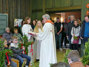 Palmsontag in St. Crescentius - Beginn der Heiligen Woche (Foto: Karl-Franz Thiede)